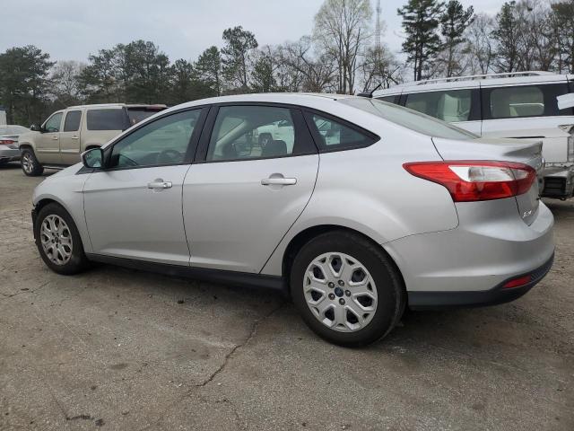 1FAHP3F27CL254841 - 2012 FORD FOCUS SE SILVER photo 2