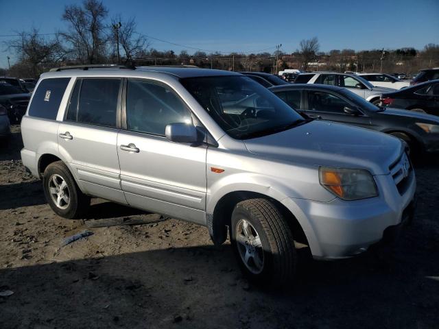 5FNYF18456B013206 - 2006 HONDA PILOT EX SILVER photo 4