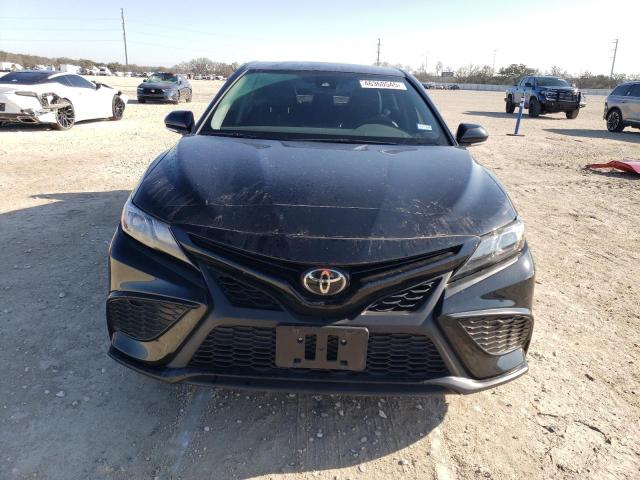 4T1G11AK8PU757177 - 2023 TOYOTA CAMRY SE NIGHT SHADE BLACK photo 5