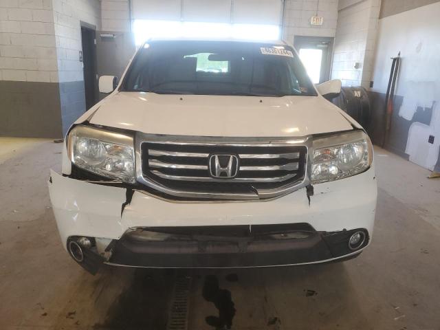 5FNYF4H32FB020512 - 2015 HONDA PILOT SE WHITE photo 5