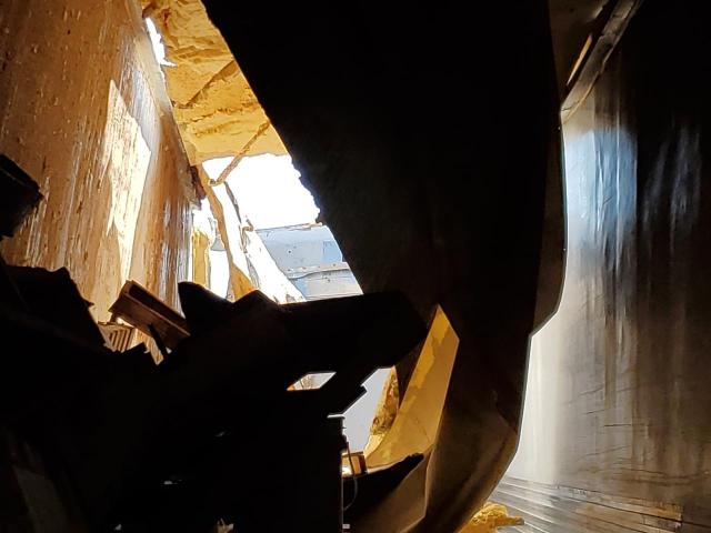 1UYVS2534DU732310 - 2013 UTILITY UTILITY WHITE photo 5