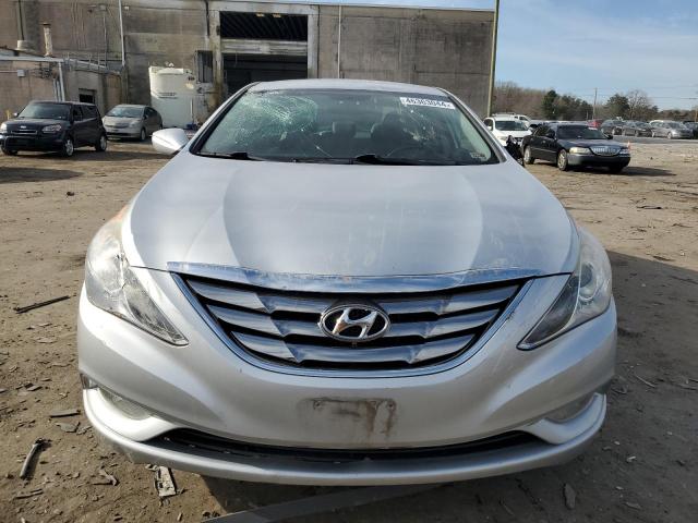 5NPEC4AB3DH749971 - 2013 HYUNDAI SONATA SE SILVER photo 5