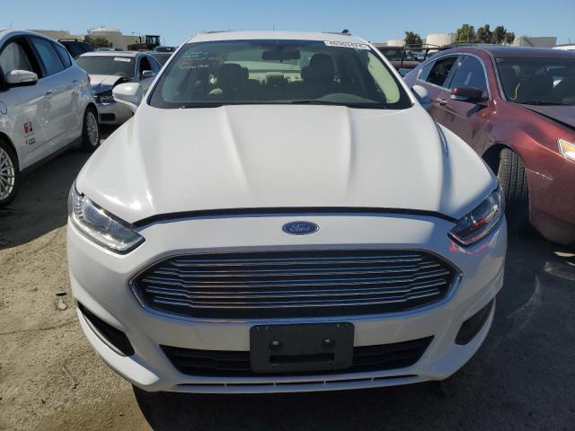 3FA6P0H75ER228256 - 2014 FORD FUSION SE WHITE photo 5