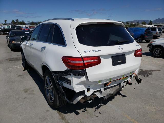 WDC0G5EB8KF616476 - 2019 MERCEDES-BENZ GLC 350E WHITE photo 2