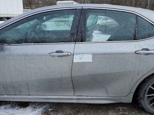 4T1S11AK1PU131996 - 2023 TOYOTA CAMRY SE NIGHT SHADE SILVER photo 12