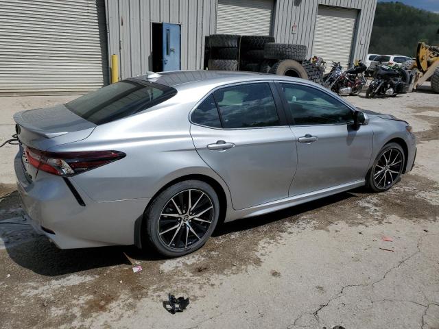 4T1S11AK1PU131996 - 2023 TOYOTA CAMRY SE NIGHT SHADE SILVER photo 3