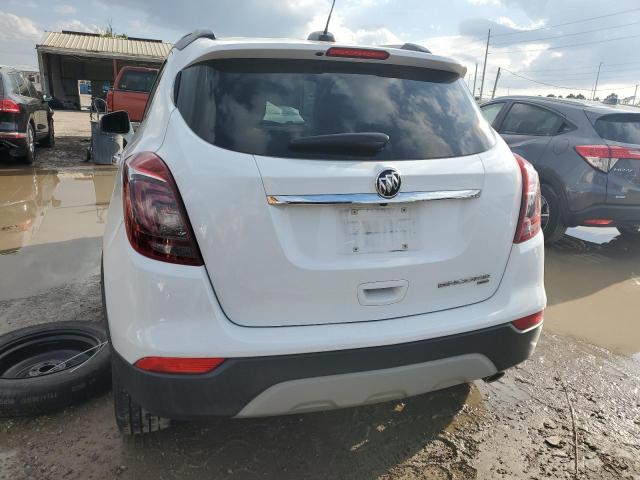 KL4CJESB3LB334497 - 2020 BUICK ENCORE PREFERRED WHITE photo 6