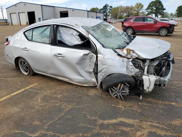 3N1CN7AP8EL833397 - 2014 NISSAN VERSA S SILVER photo 4