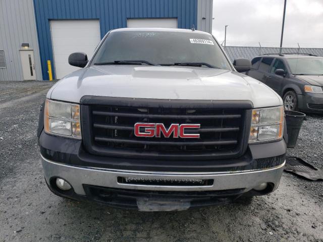 1GTR2TEA6BZ355841 - 2011 GMC SIERRA K1500 SILVER photo 5