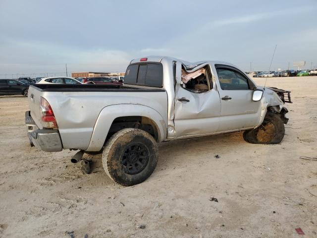5TFJU4GN9DX042956 - 2013 TOYOTA TACOMA DOUBLE CAB PRERUNNER SILVER photo 3