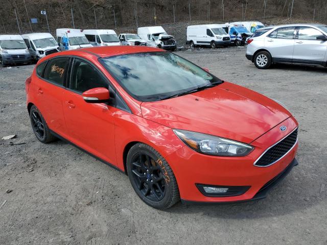 1FADP3K28GL311638 - 2016 FORD FOCUS SE RED photo 4