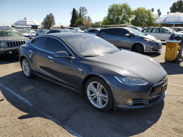 5YJSA1E11FF112944 - 2015 TESLA MODEL S CHARCOAL photo 4