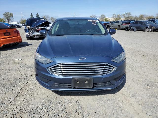 3FA6P0HD1JR145388 - 2018 FORD FUSION SE BLUE photo 5