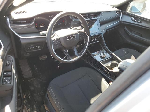 1C4RJGAG7SC275973 - 2025 JEEP GRAND CHER LAREDO SILVER photo 8