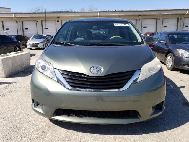 5TDKK3DC0ES495586 - 2014 TOYOTA SIENNA LE GRAY photo 5