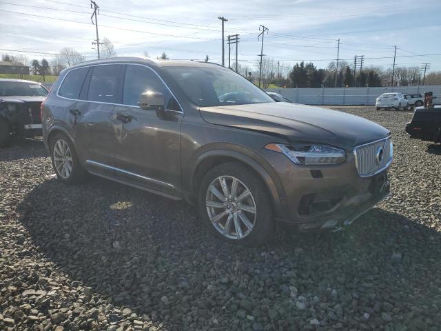 YV4A22PL6H1163281 - 2017 VOLVO XC90 T6 BROWN photo 4