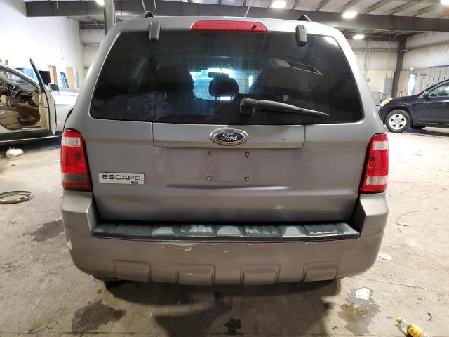 1FMCU03Z78KD00304 - 2008 FORD ESCAPE XLT SILVER photo 6