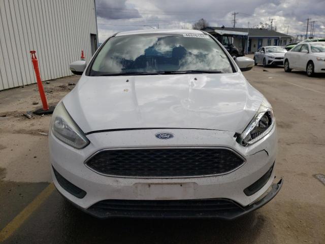 1FADP3K29GL310286 - 2016 FORD FOCUS SE WHITE photo 5