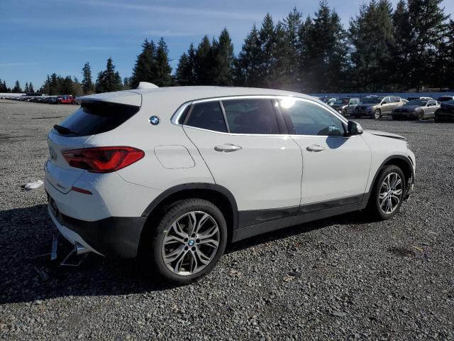 WBXYJ1C01L5R20876 - 2020 BMW X2 XDRIVE28I WHITE photo 3