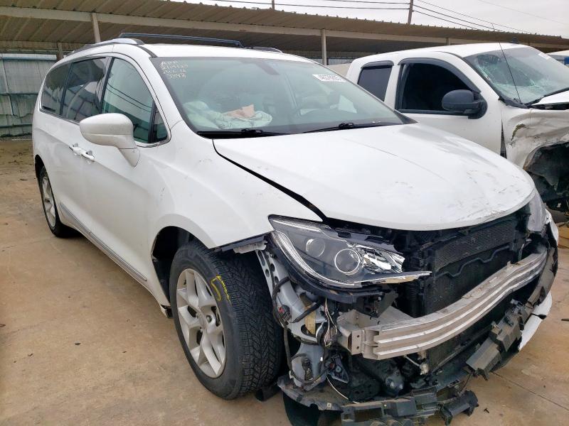 2C4RC1EG9HR743848 - 2017 CHRYSLER PACIFICA TOURING L PLUS WHITE photo 4