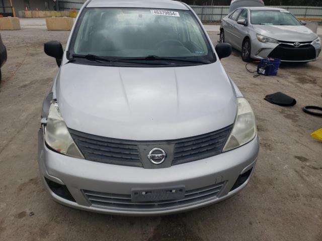 3N1CC11E19L467886 - 2009 NISSAN VERSA S SILVER photo 5