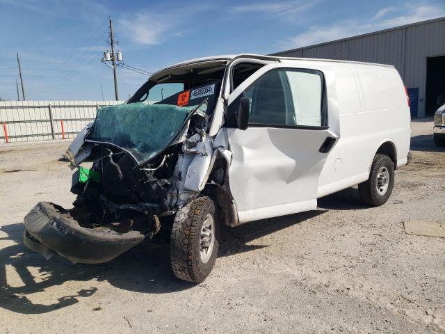 1GTZGFBA8A1118563 - 2010 GMC SAVANA G2500 WHITE photo 1