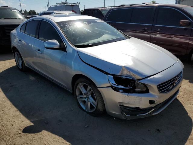 YV140MFK1F1350638 - 2015 VOLVO S60 PREMIER SILVER photo 4