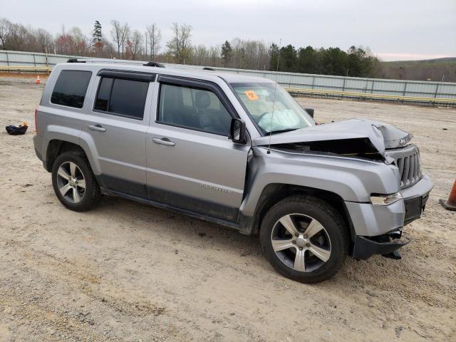 1C4NJRFB6GD523297 - 2016 JEEP PATRIOT LATITUDE SILVER photo 4