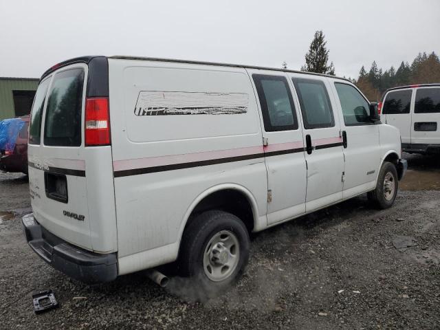 1GCGG25V831200410 - 2003 CHEVROLET EXPRESS G2 WHITE photo 3