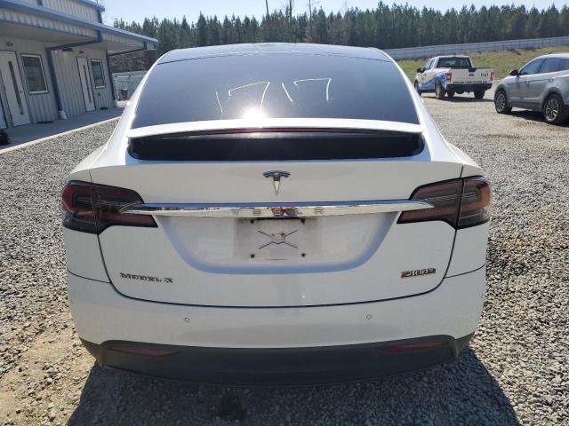 5YJXCBE48HF035637 - 2017 TESLA MODEL X WHITE photo 6