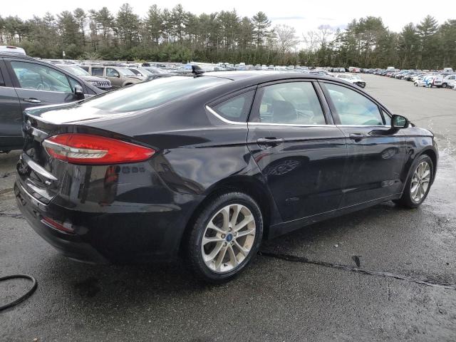 3FA6P0H71KR152112 - 2019 FORD FUSION SE BLACK photo 3