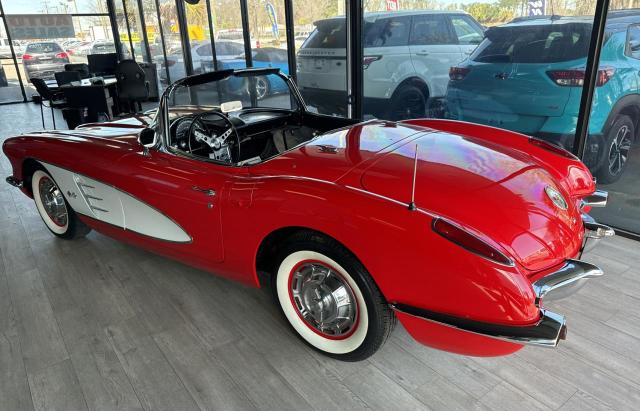 00867S106576 - 1960 CHEVROLET CORVETTE RED photo 3