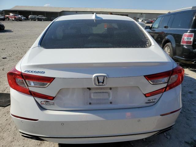 1HGCV2F93JA017971 - 2018 HONDA ACCORD TOURING WHITE photo 6