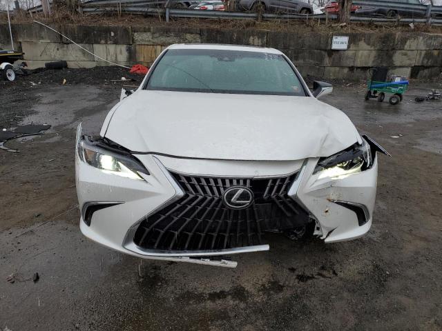 58AD11D17PU011107 - 2023 LEXUS ES 250 BASE WHITE photo 5