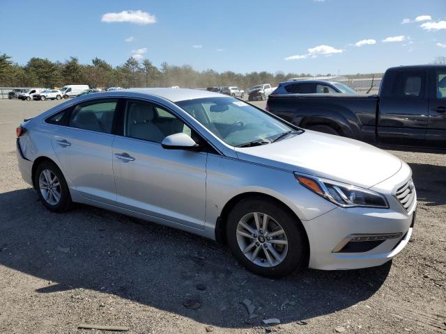 5NPE24AF9FH022164 - 2015 HYUNDAI SONATA SE SILVER photo 4