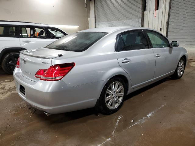 4T1BK36B65U060888 - 2005 TOYOTA AVALON XL SILVER photo 3