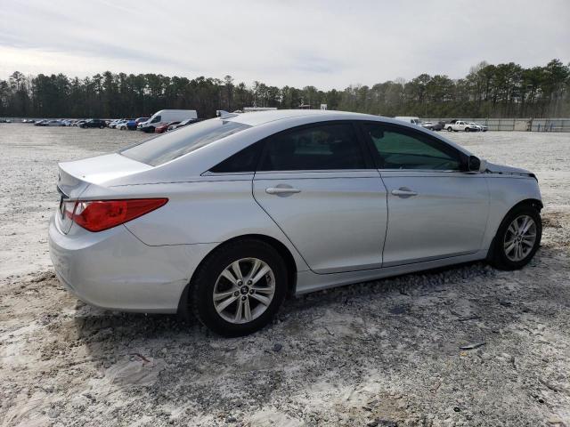 5NPEB4AC7DH724924 - 2013 HYUNDAI SONATA GLS SILVER photo 3