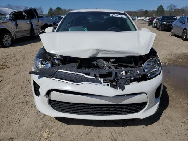 3KPA24AB3KE232351 - 2019 KIA RIO S WHITE photo 5