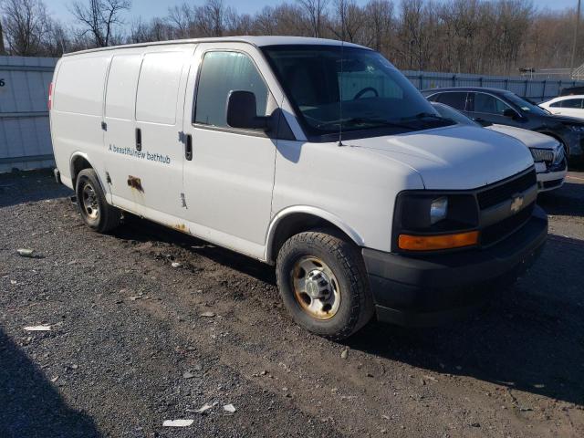 1GCWGFCA7E1140836 - 2014 CHEVROLET EXPRESS G2 WHITE photo 4