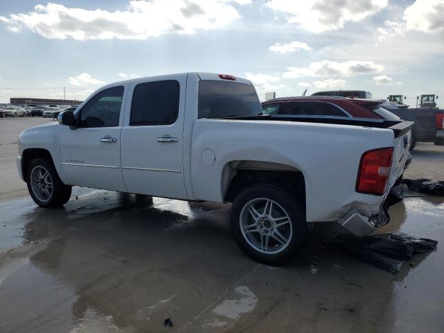 3GCRCSEA8AG204666 - 2010 CHEVROLET SILVERADO C1500 LT WHITE photo 2