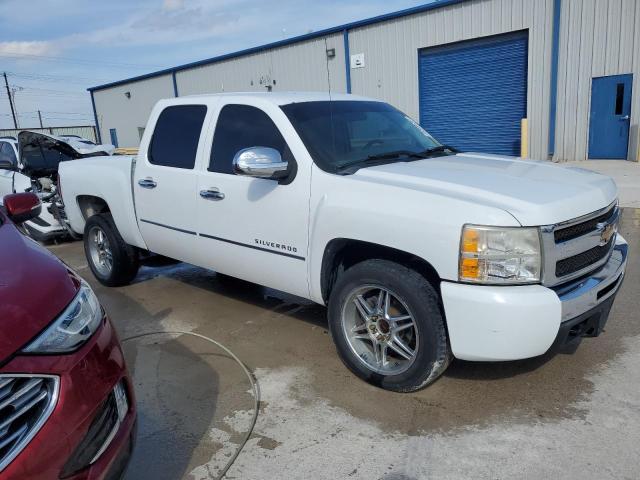 3GCRCSEA8AG204666 - 2010 CHEVROLET SILVERADO C1500 LT WHITE photo 4