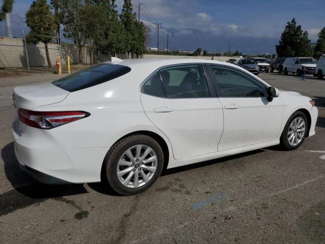 4T1B11HK0KU695931 - 2019 TOYOTA CAMRY L WHITE photo 3