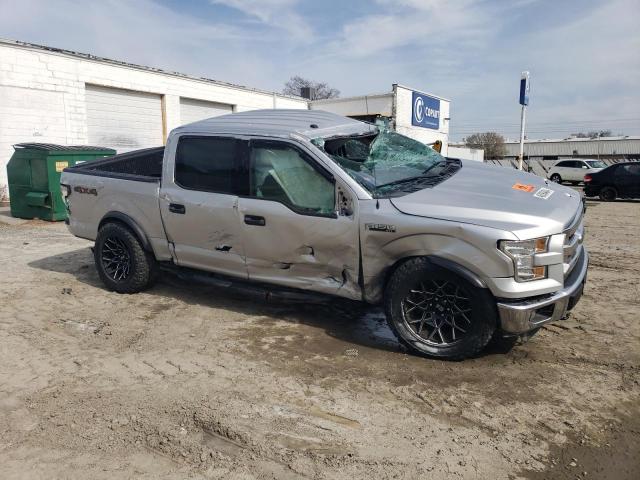 1FTEW1EG8HFB34585 - 2017 FORD F150 SUPERCREW SILVER photo 4