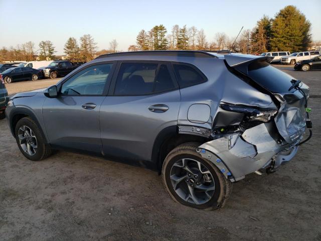 KL77LHE25RC117466 - 2024 CHEVROLET TRAX 1LT SILVER photo 2