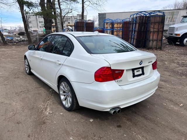 WBAPK5C52BA811189 - 2011 BMW 328 XI SULEV WHITE photo 2