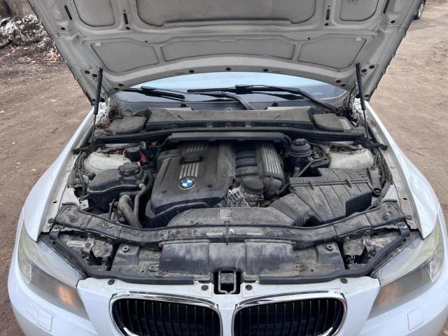 WBAPK5C52BA811189 - 2011 BMW 328 XI SULEV WHITE photo 9