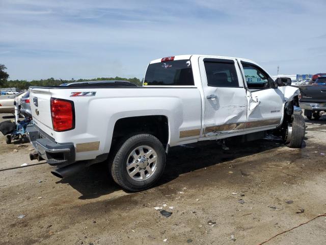 1GC1KWE85FF104005 - 2015 CHEVROLET SILVERADO K2500 HEAVY DUTY LTZ WHITE photo 3