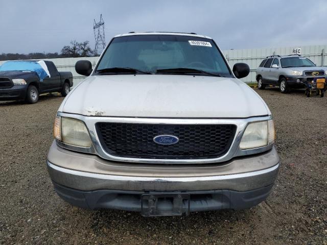 1FMRU15W11LB22974 - 2001 FORD EXPEDITION XLT WHITE photo 5