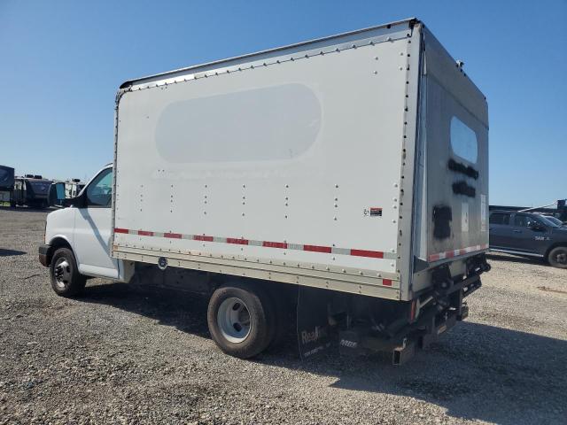 1GB3G2CG1C1159786 - 2012 CHEVROLET EXPRESS G3 WHITE photo 2