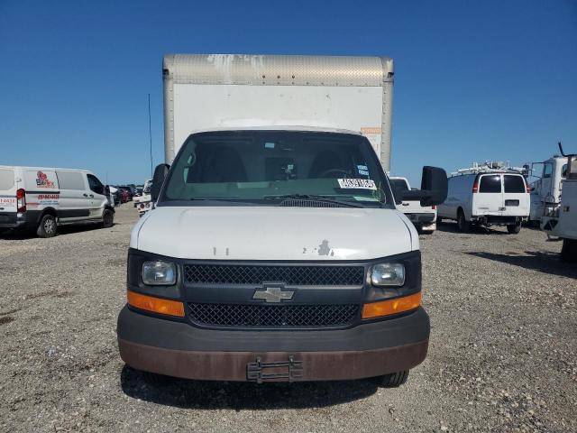 1GB3G2CG1C1159786 - 2012 CHEVROLET EXPRESS G3 WHITE photo 5